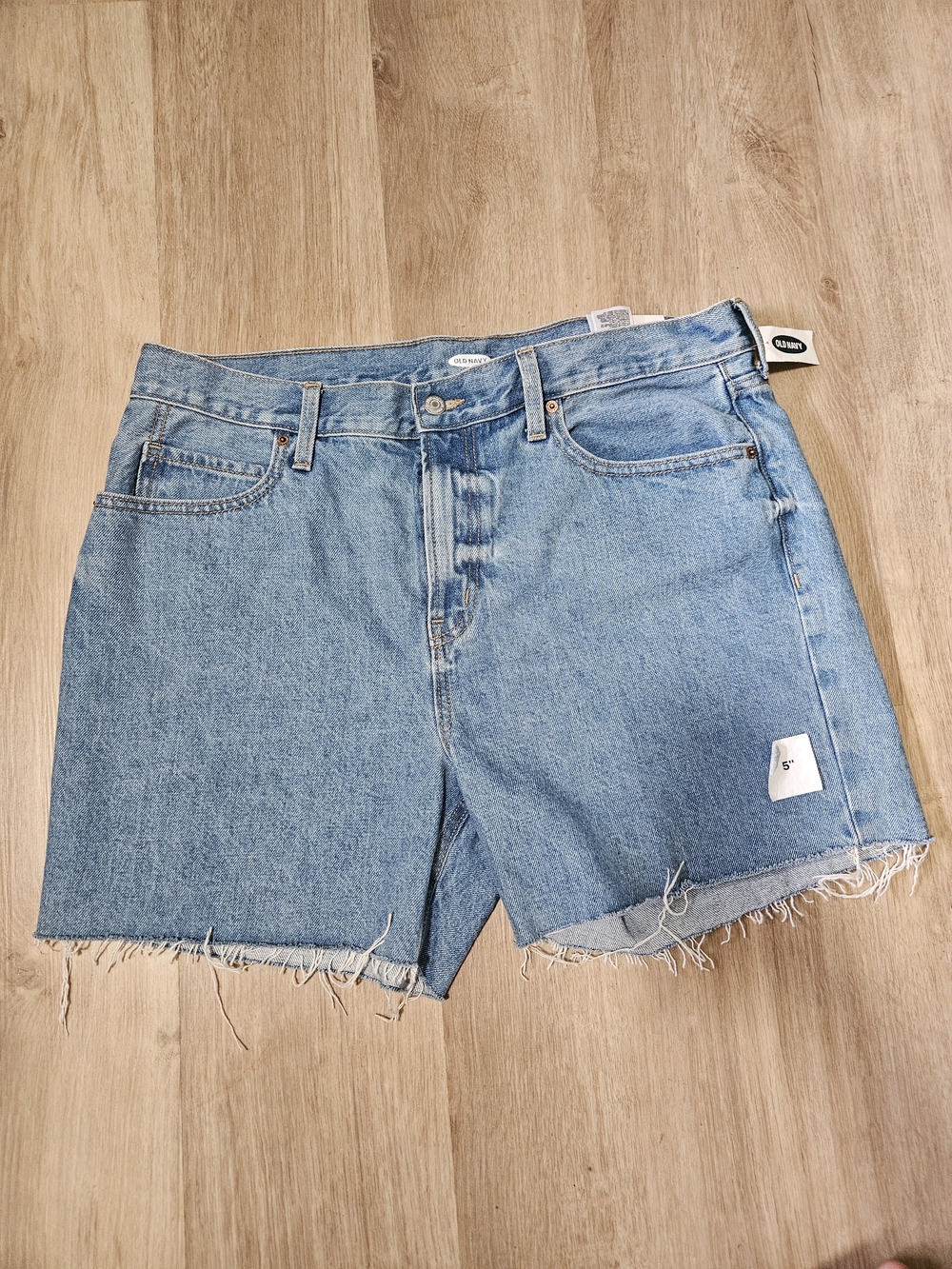 NWT Old Navy High Rise Raw Hem Denim Shorts  5” Inseam Blue Cutoff- Size 14